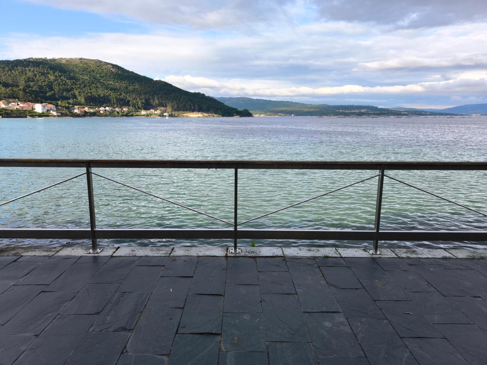 Muros Sobre El Mar Exterior foto